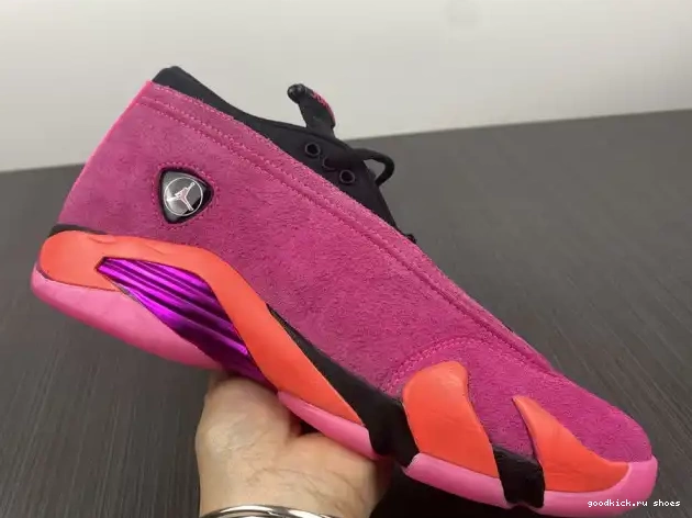 Rep Retro Jordan (W) Shocking Low Pink DH4121-600 14 0520
